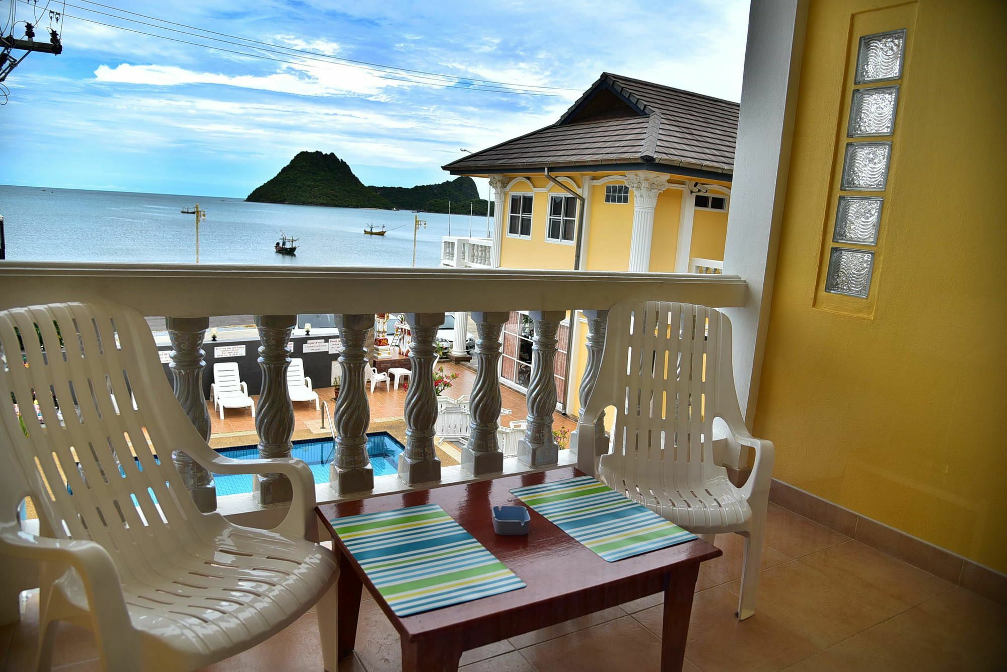 Sun Beach Guesthouse Prachuap Khiri Khan Exterior foto