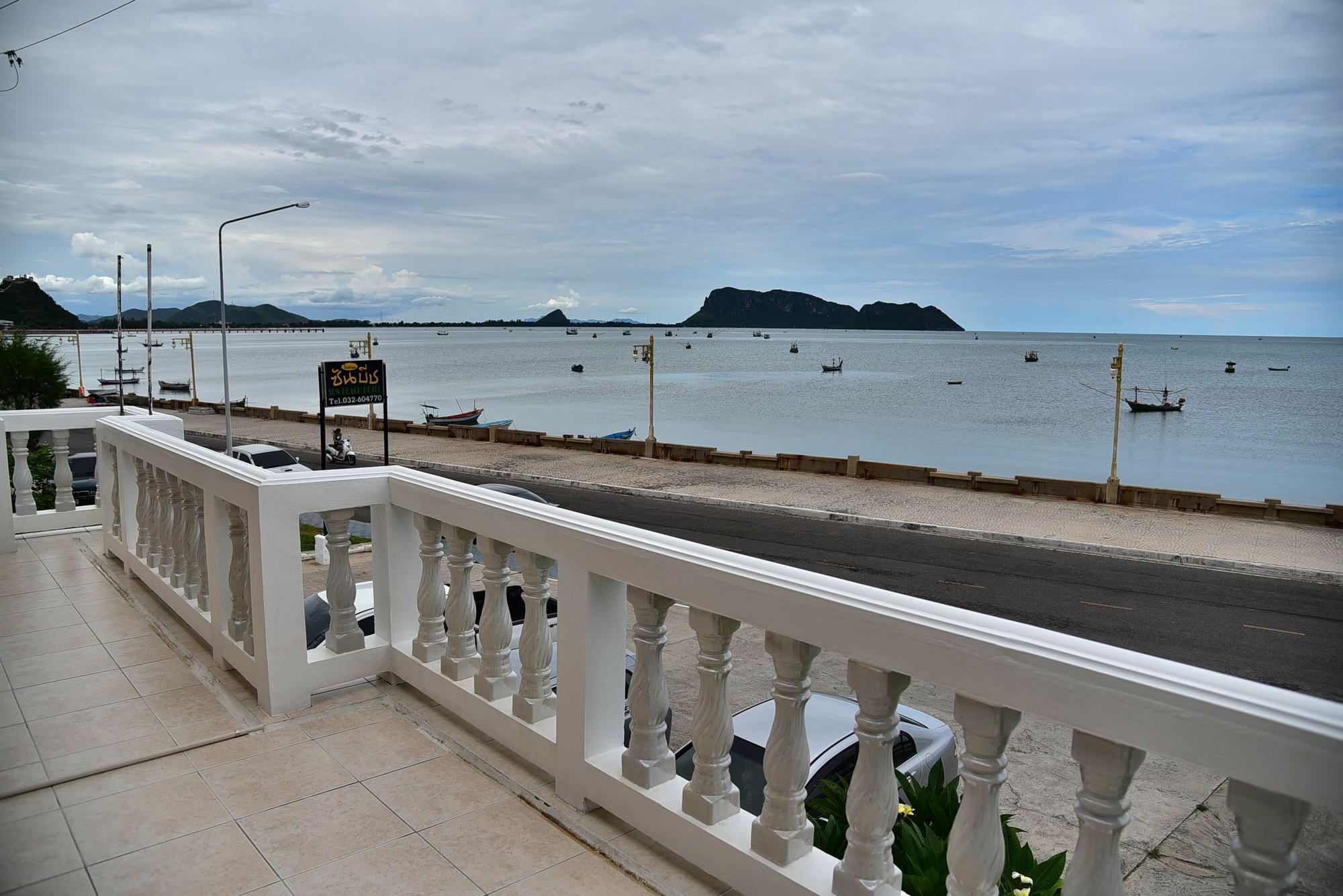 Sun Beach Guesthouse Prachuap Khiri Khan Exterior foto